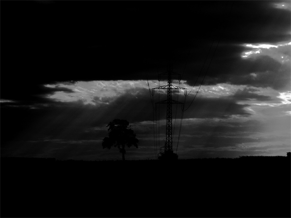 Return of the light - photo by Thorsten Quaeschning